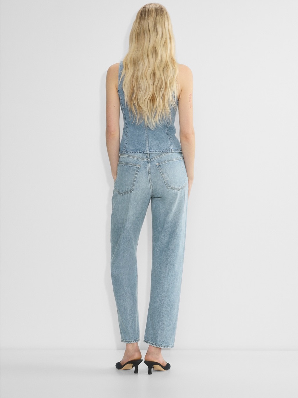 Aritzia Denim Forum THE ‘90S SO-SOFT HI-RISE BAGGY JEAN - Picture 3 of 3
